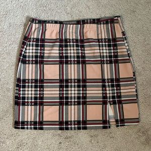 platted skirt